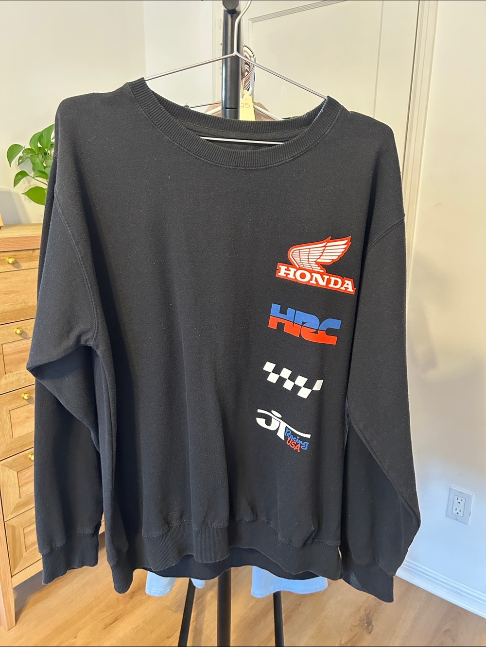 Honda Sweatshirt. Size large. PTP 23”. Used condition.